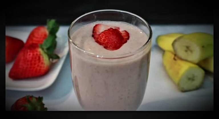 1 Minute Easy Healthy Strawberry Smoothie Recipe .